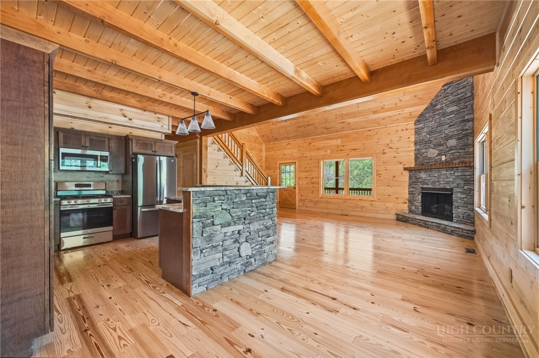 167 Apple Cove Road Property Photo 6