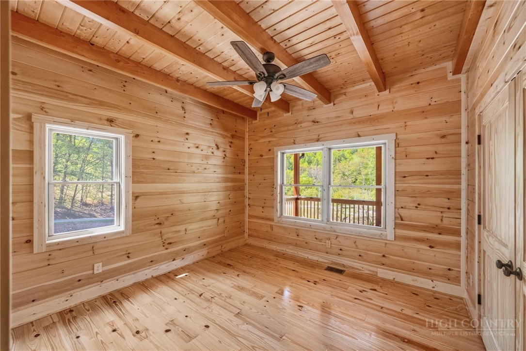 167 Apple Cove Road Property Photo 17