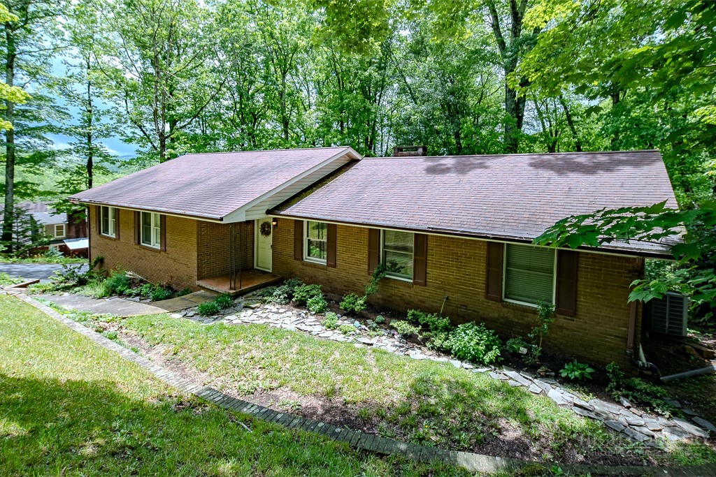 357 Kalmia Lane Property Photo 1