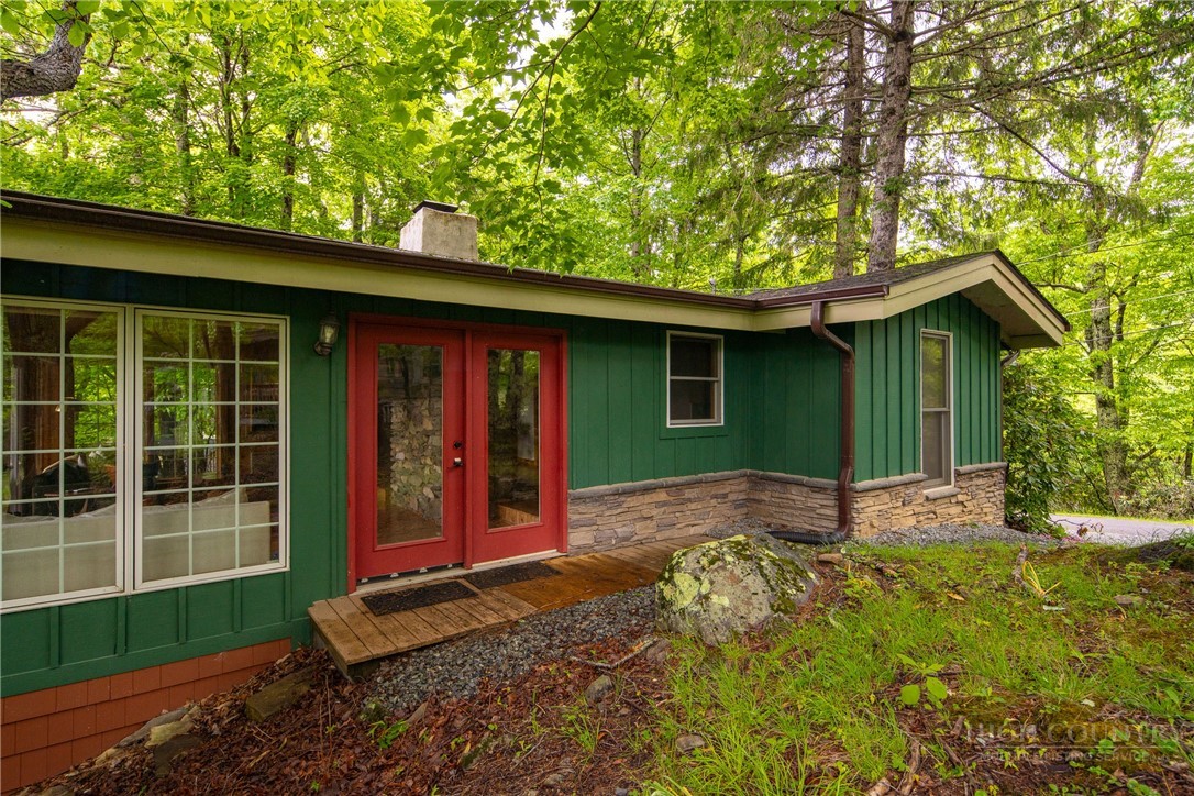 280 Chinkapin Ridge Property Photo 5