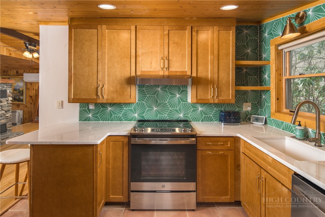 280 Chinkapin Ridge Property Photo 12