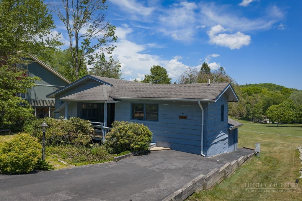 84 Pine Ridge Loop Property Photo 1