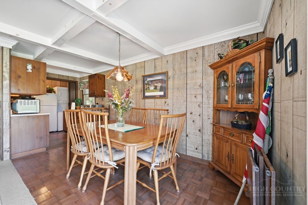 84 Pine Ridge Loop Property Photo 8