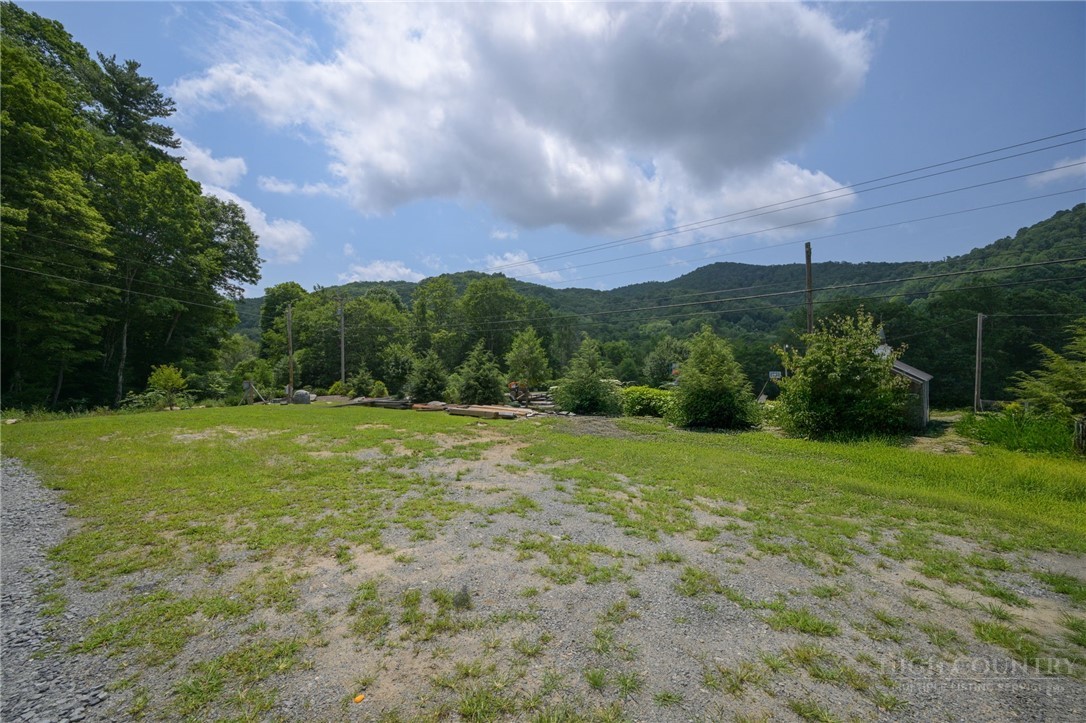 18 John Irwin Road Property Photo 1