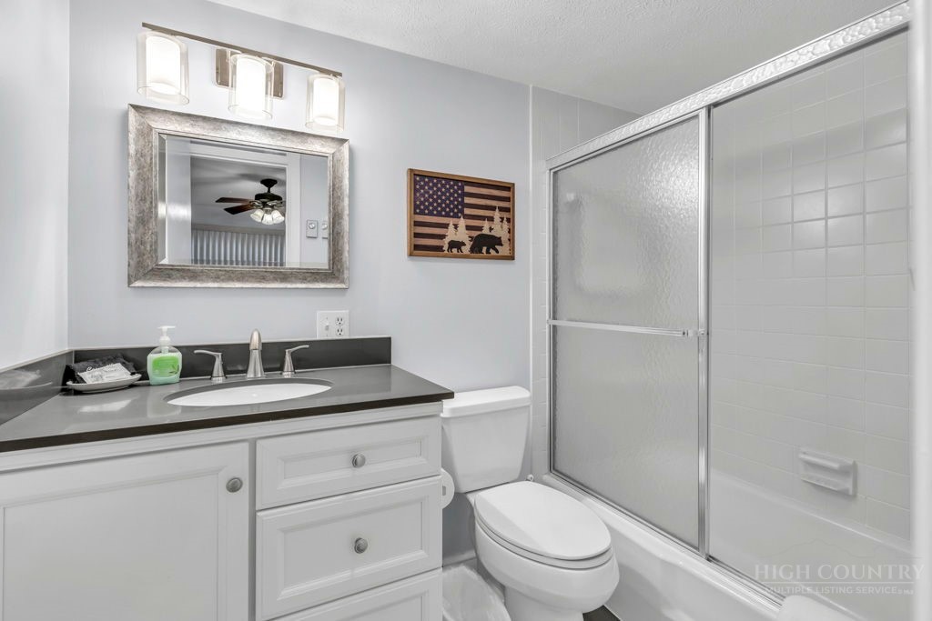 101 Golf View Drive A-1 Property Photo 20