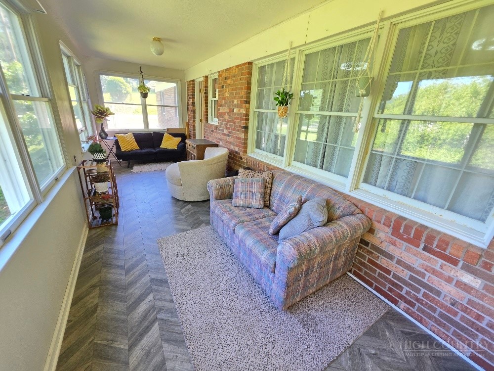 19 Carson Blvd Property Photo 18