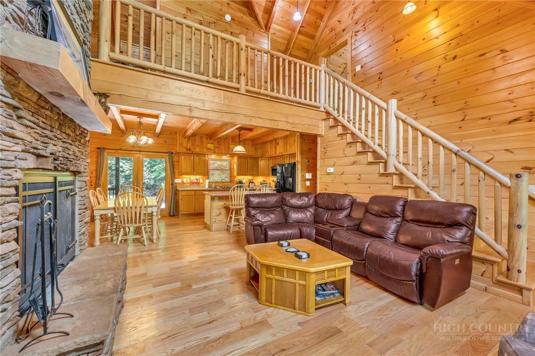 328 Nile Park Drive Property Photo 15