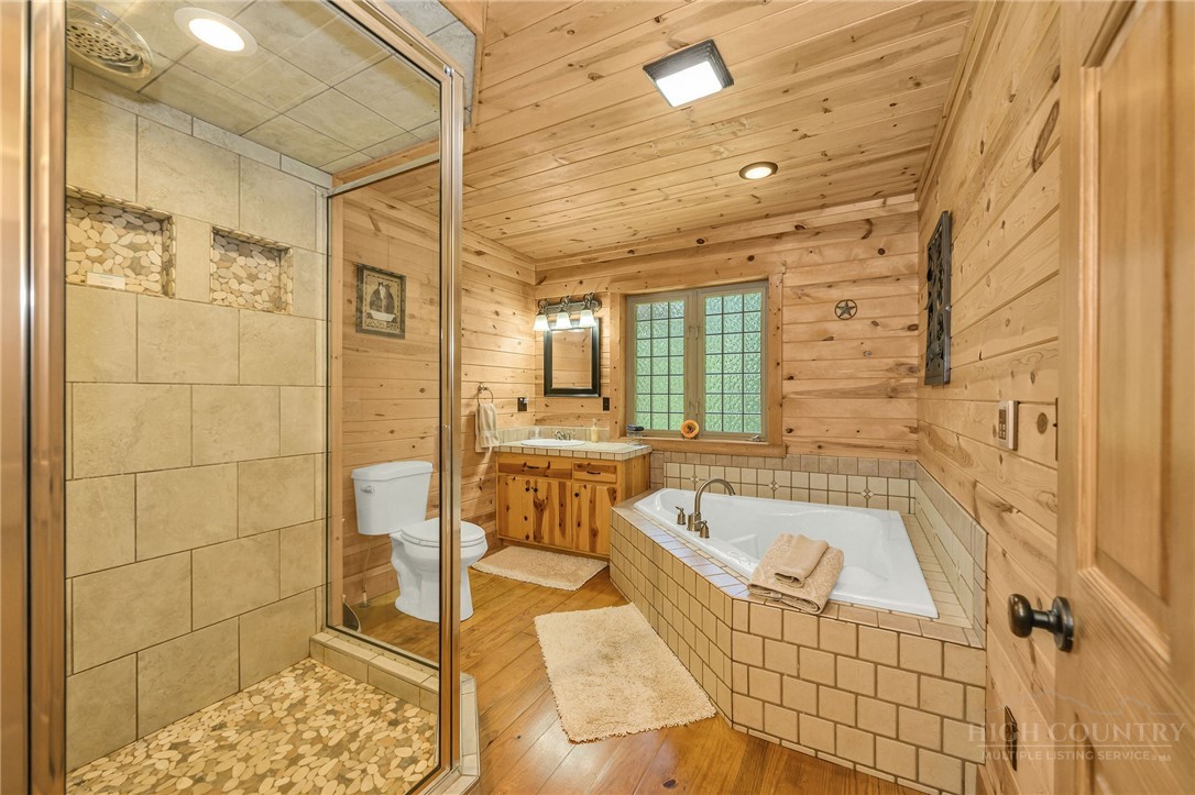4098 Roundabout Road Property Photo 23
