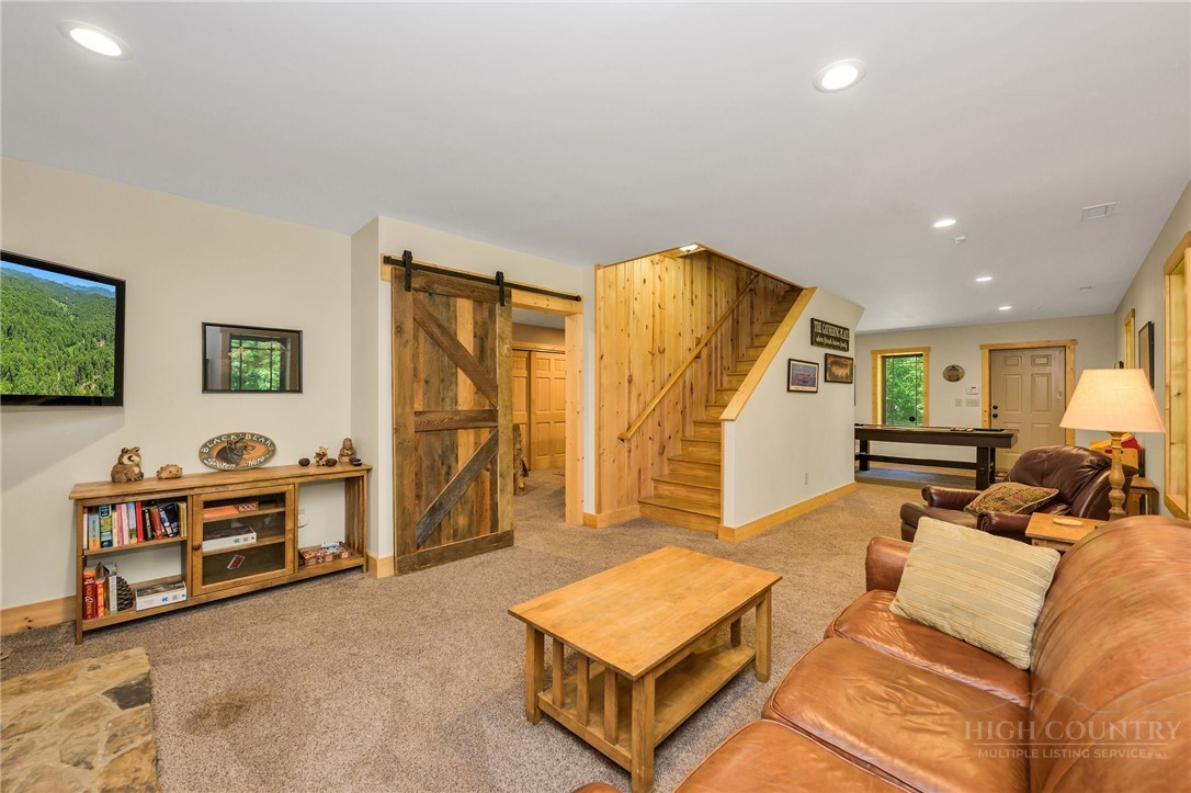 4098 Roundabout Road Property Photo 37