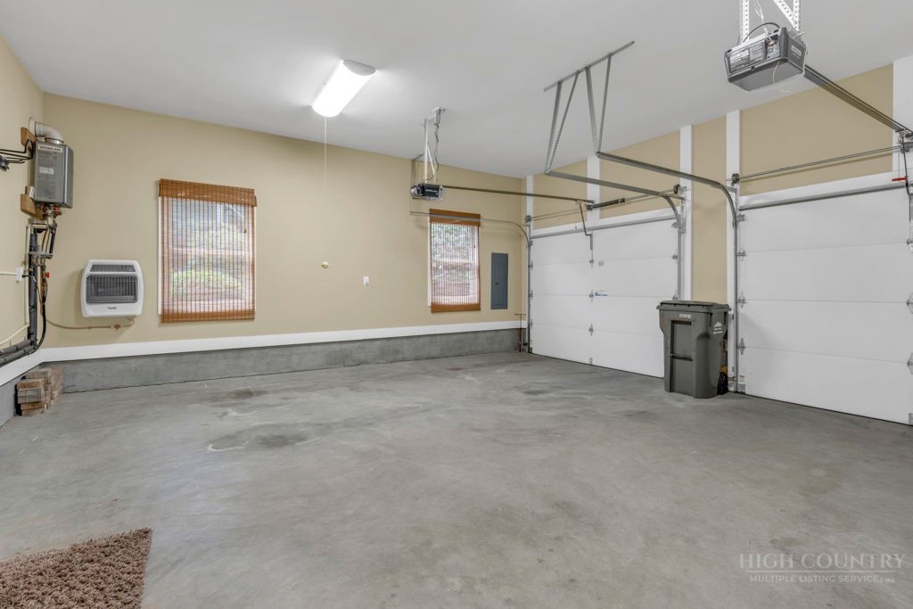 123 Liberty Lane Property Photo 23