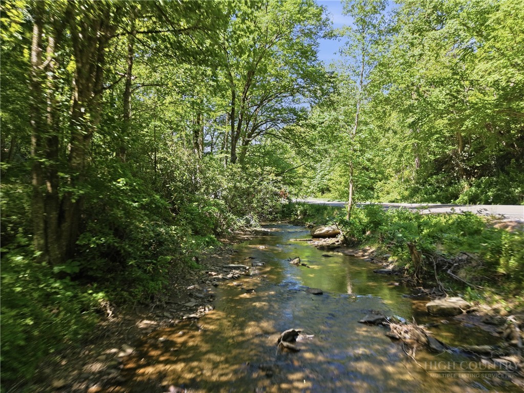 2146 Nc Highway 194 Highway Property Photo 9