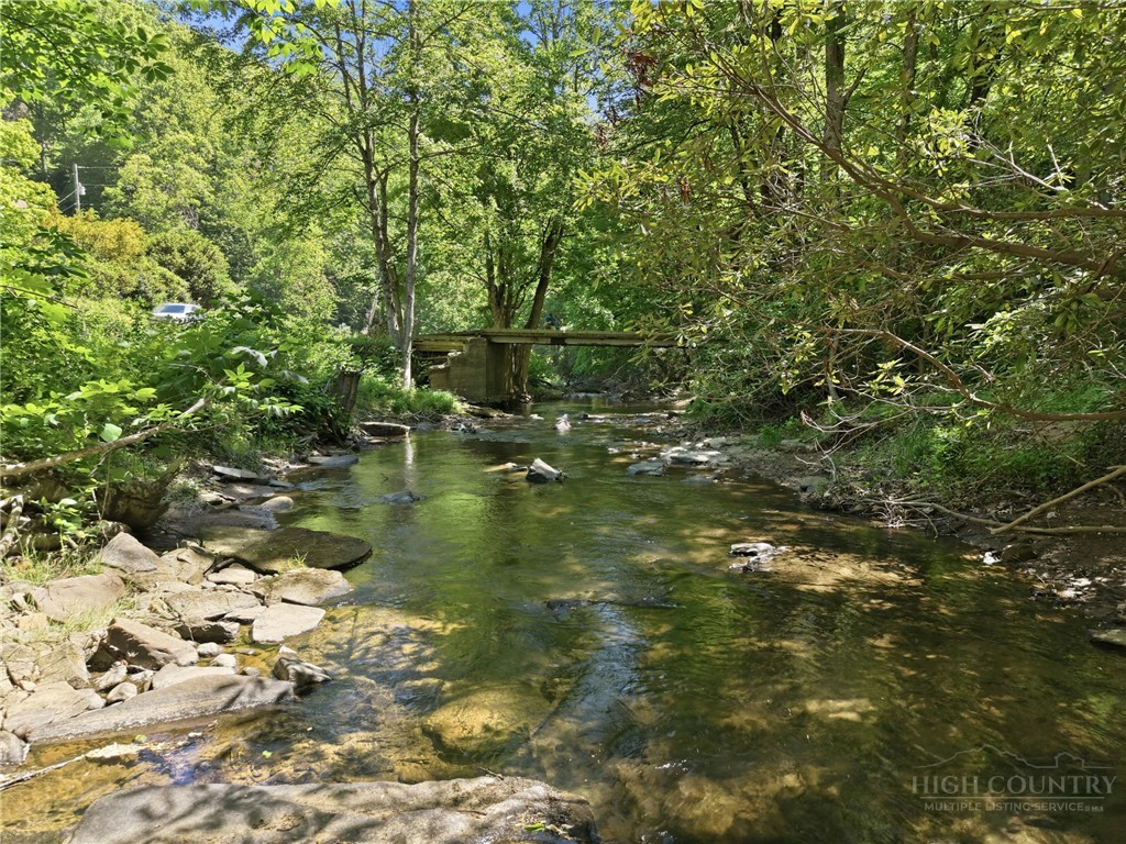 2146 Nc Highway 194 Highway Property Photo 11