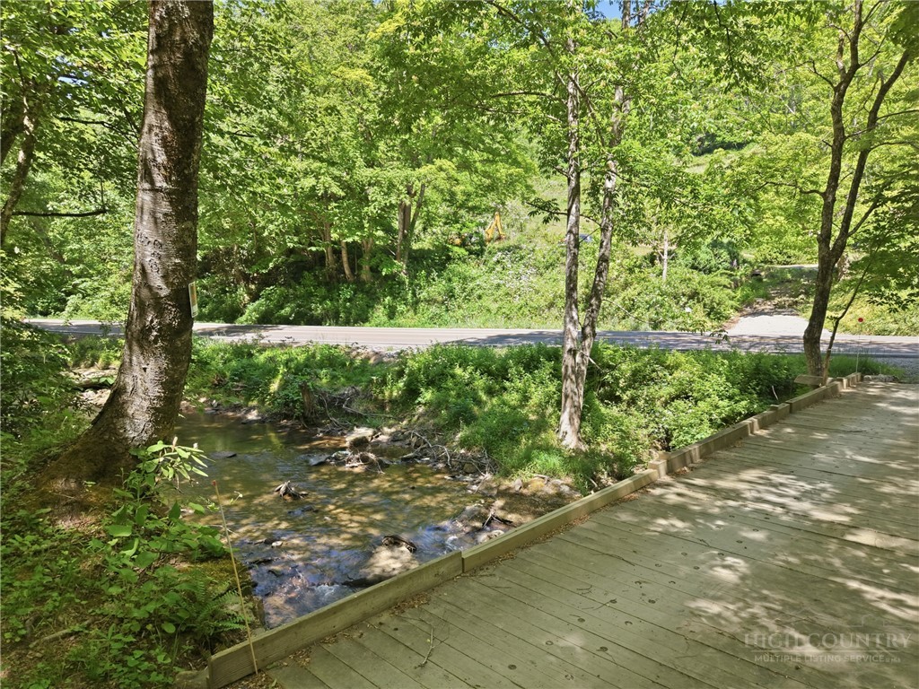 2146 Nc Highway 194 Highway Property Photo 12