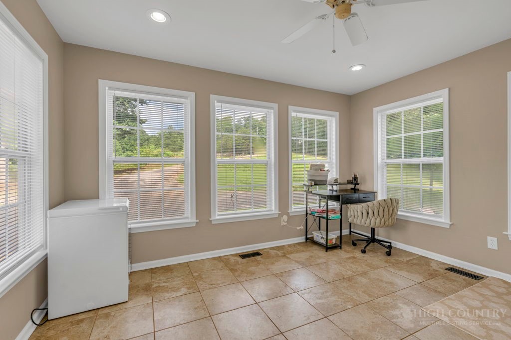 374 Deer Lane Property Photo 6