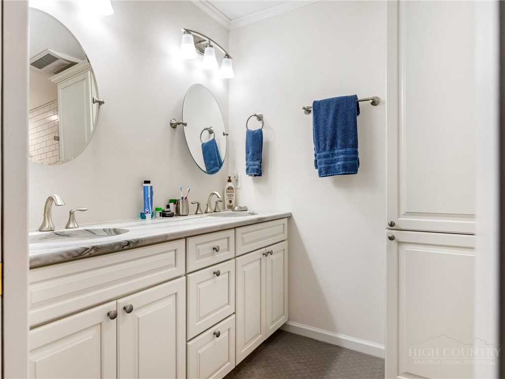 235 Valley View Road Property Photo 12