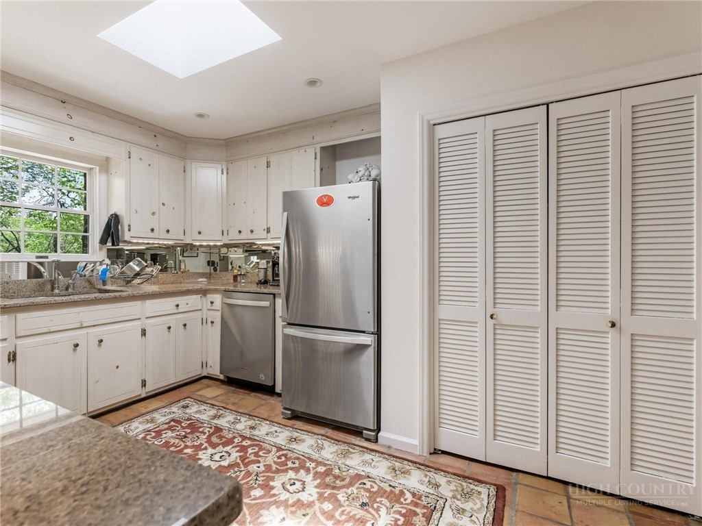 235 Valley View Road Property Photo 15