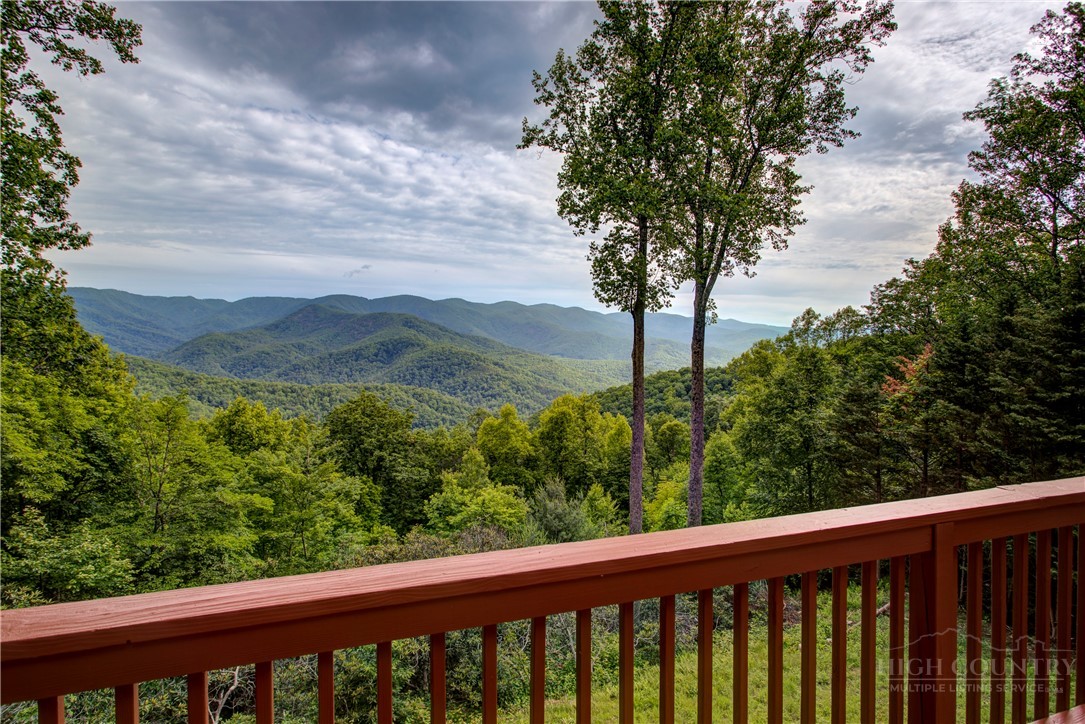 2038 Bell Mountain Road Property Photo 7