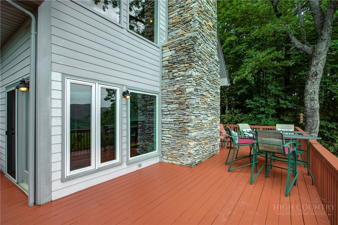 2038 Bell Mountain Road Property Photo 10