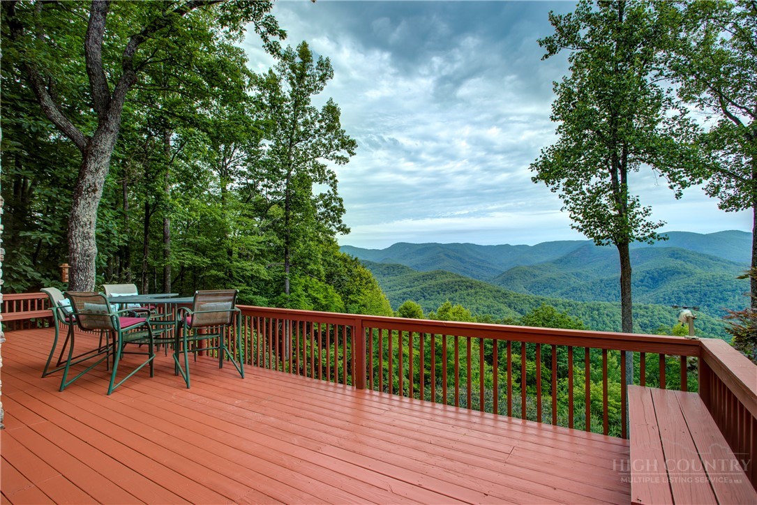 2038 Bell Mountain Road Property Photo 11