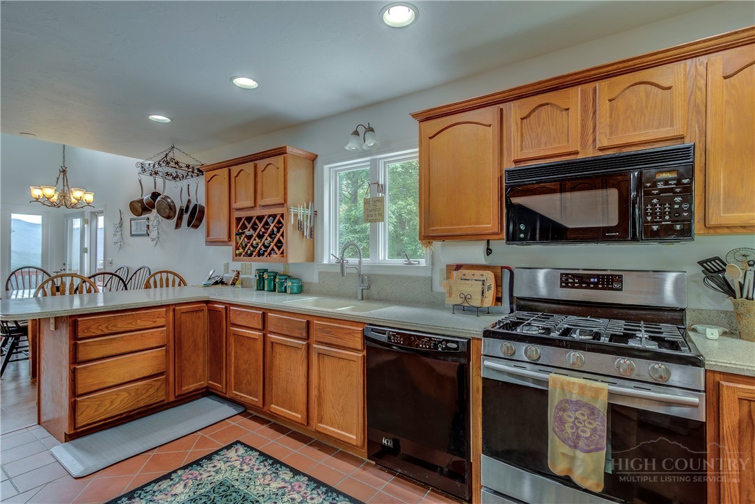 2038 Bell Mountain Road Property Photo 17