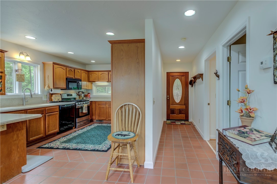 2038 Bell Mountain Road Property Photo 22