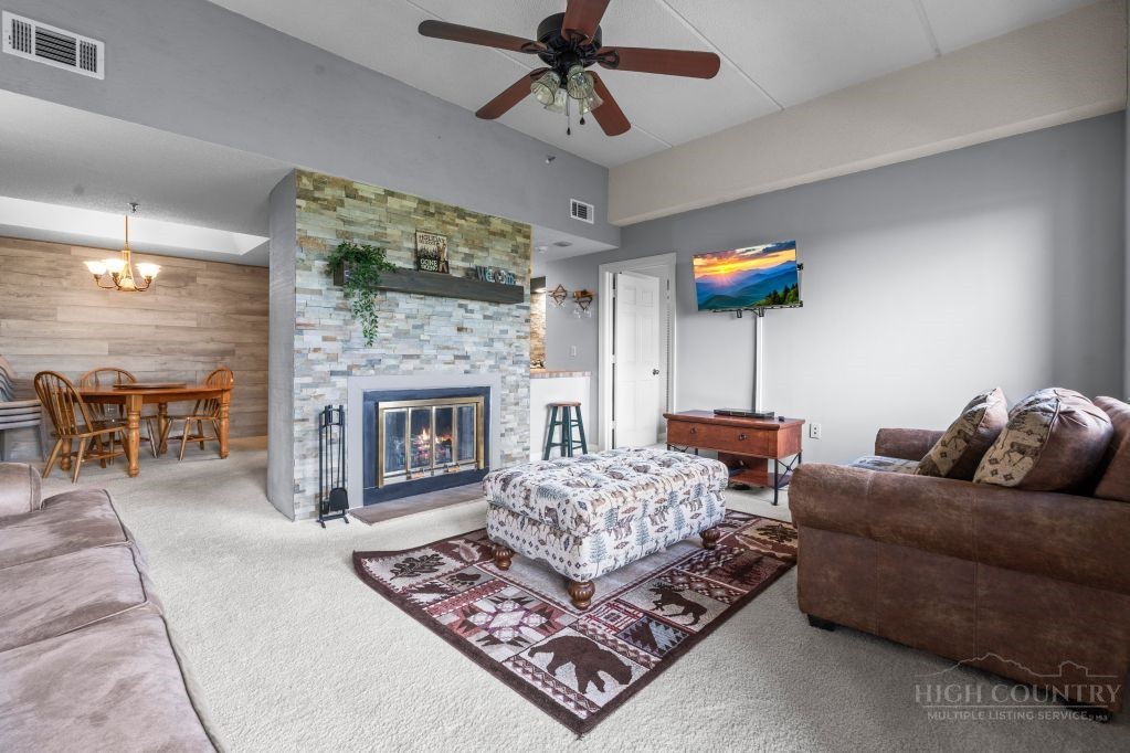 303 Sugar Top Drive 3228 Property Photo 6