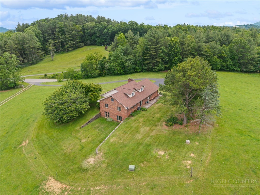 1701 Nc Highway 16 N Property Photo 3