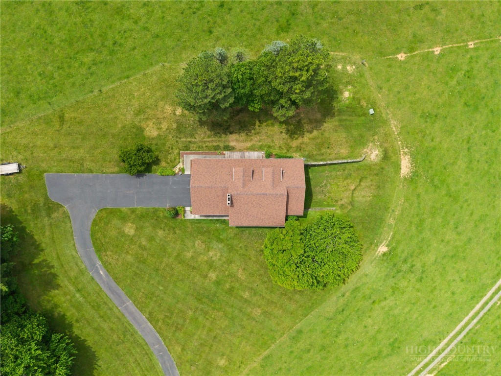 1701 Nc Highway 16 N Property Photo 6