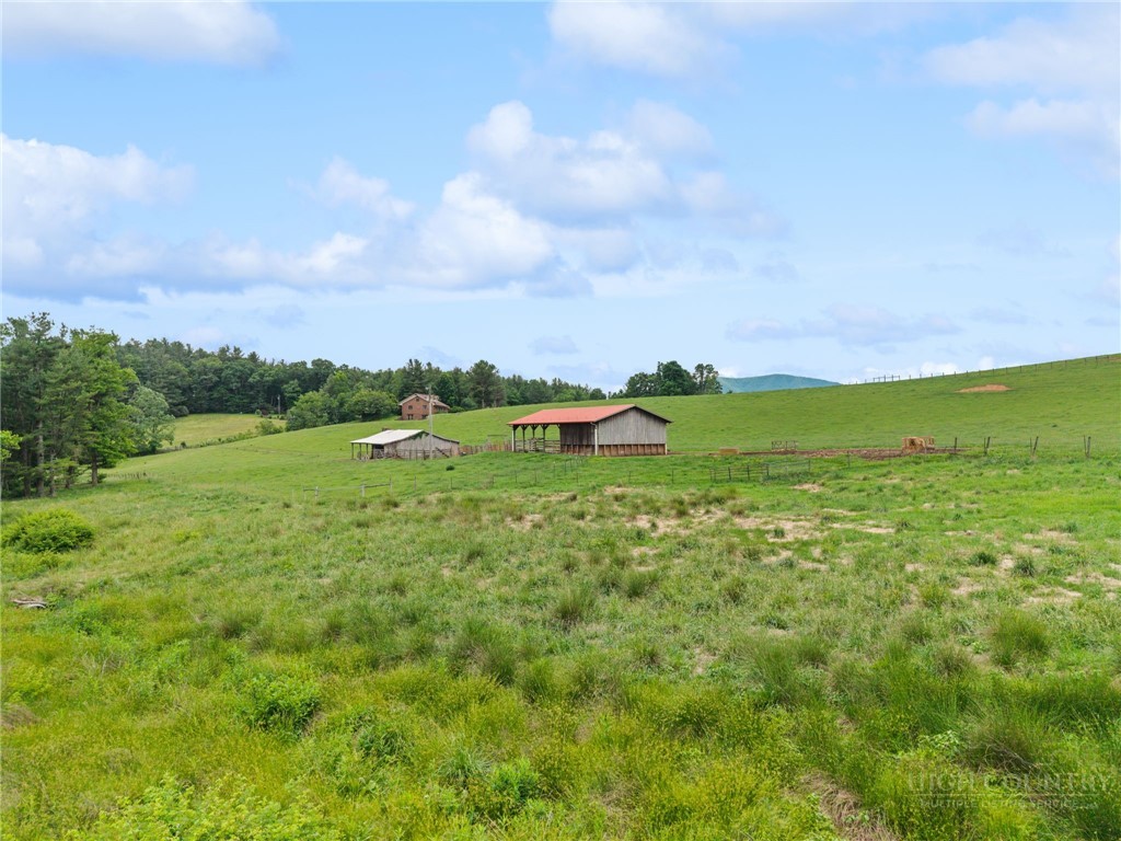 1701 Nc Highway 16 N Property Photo 11