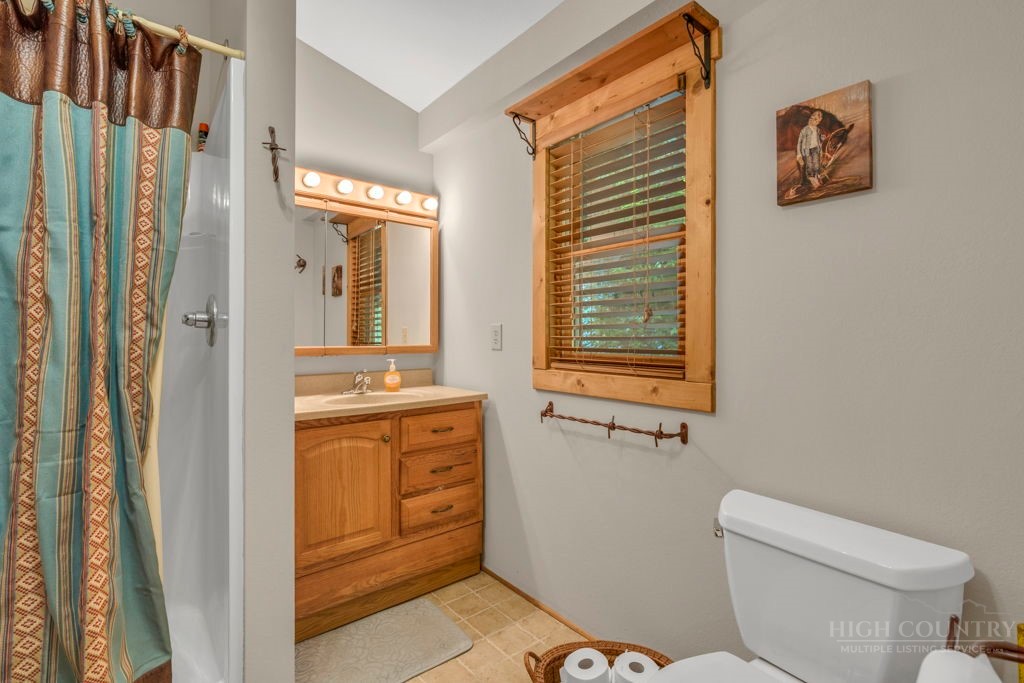 711 Meadow Road Property Photo 18