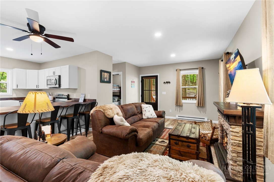 100 Teaberry Trail Property Photo 4
