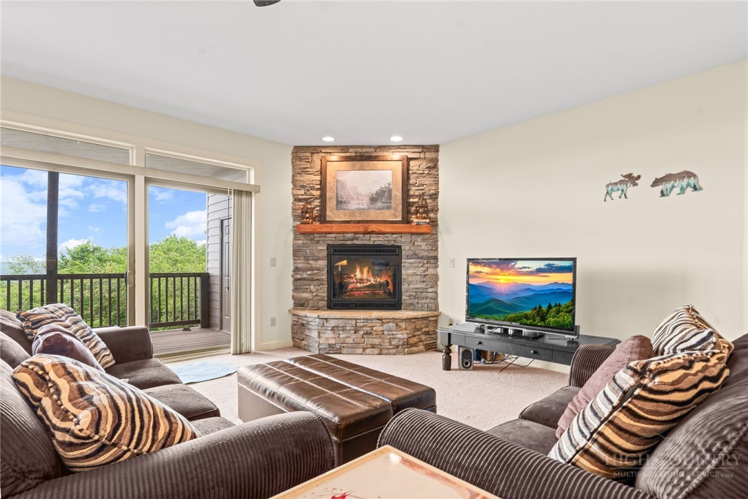 146 Pleasant View 10-c Property Photo 4