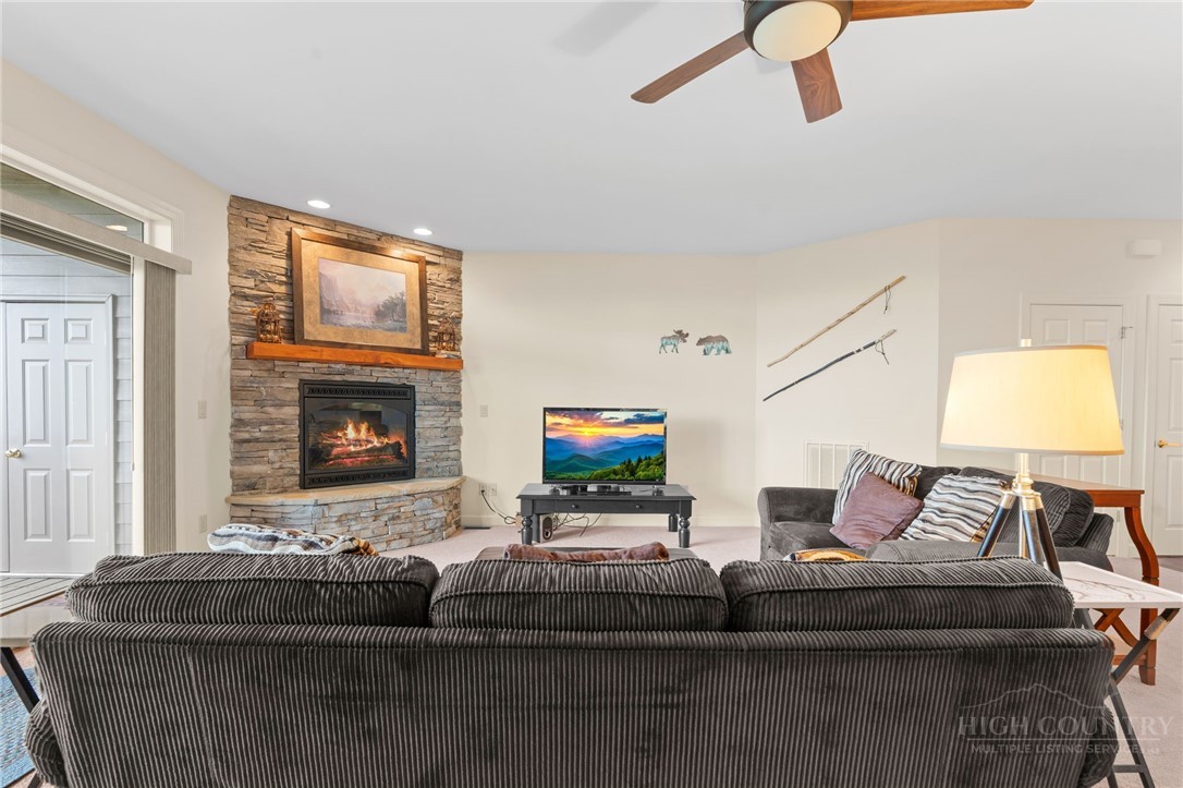 146 Pleasant View 10-c Property Photo 5