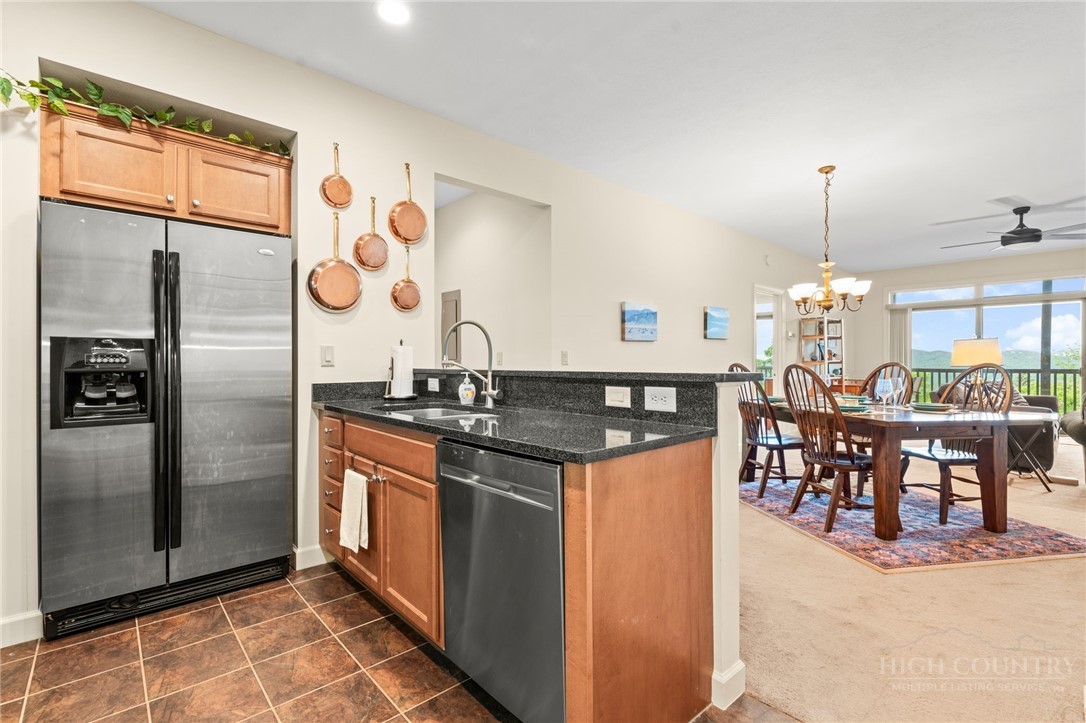146 Pleasant View 10-c Property Photo 15