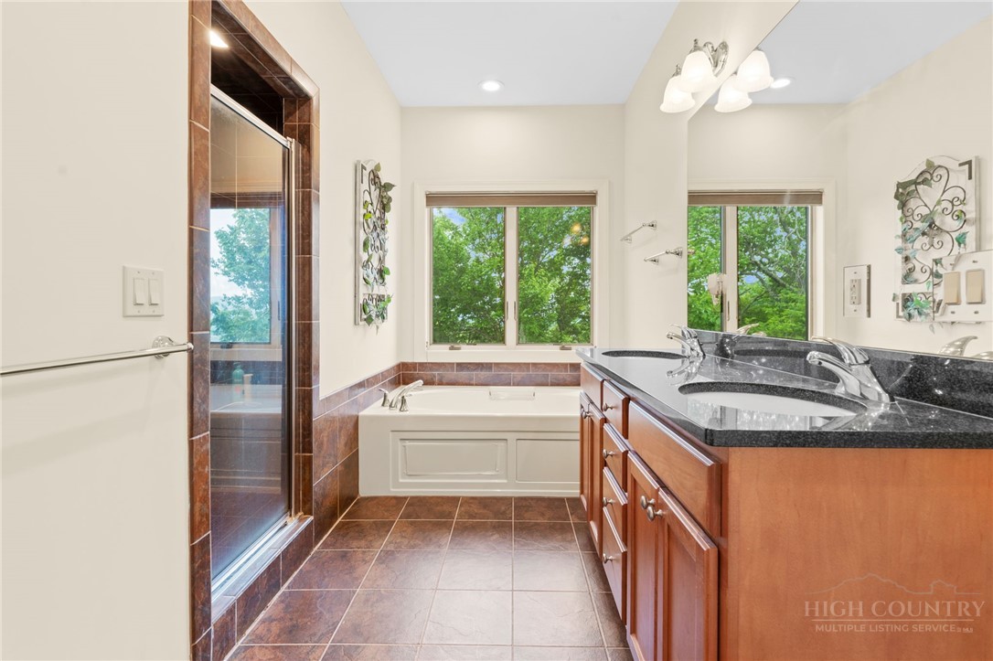 146 Pleasant View 10-c Property Photo 22