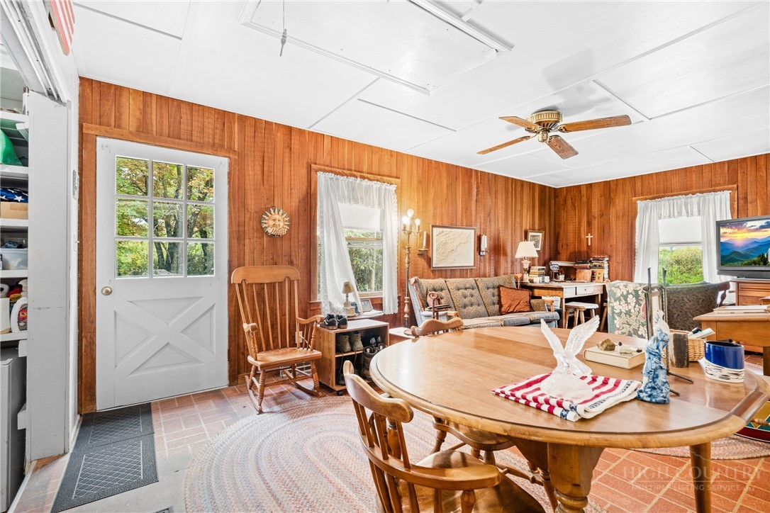 1794 Highway 105 Property Photo 19