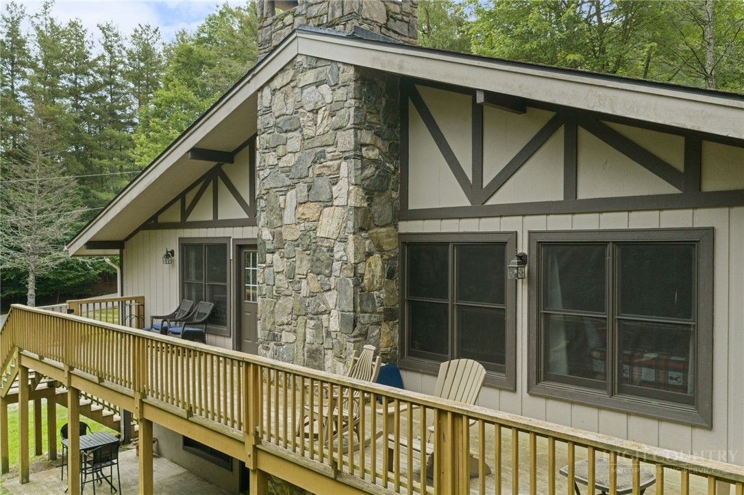 260 Balsam Lane Property Photo 2
