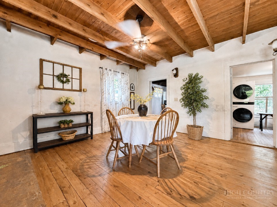 54 Wagon Wheel Way Property Photo 1