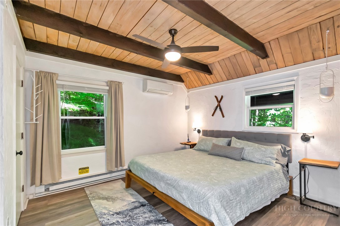 136 Staghorn Hollow Property Photo 17