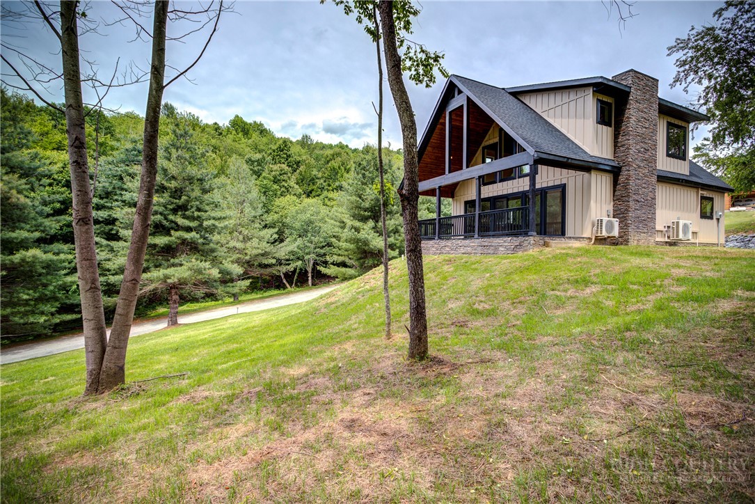 180 Twin Oaks Mountain Boulevard Property Photo 6