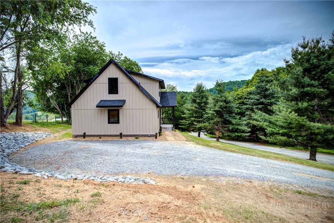 180 Twin Oaks Mountain Boulevard Property Photo 9