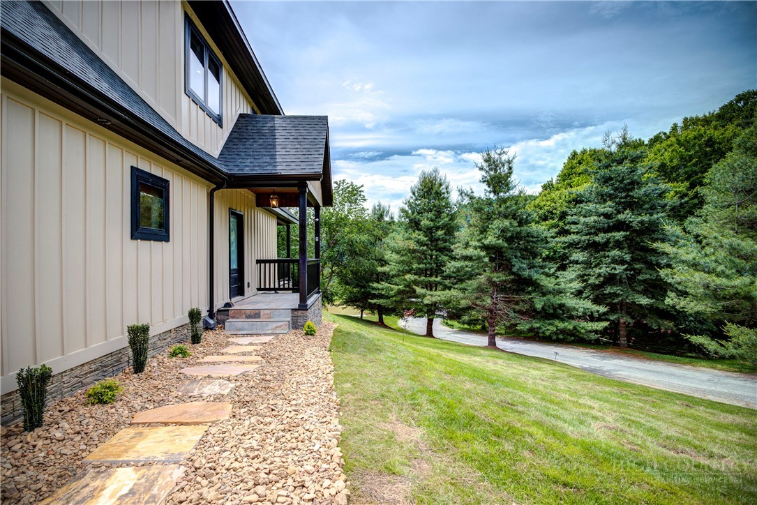 180 Twin Oaks Mountain Boulevard Property Photo 12