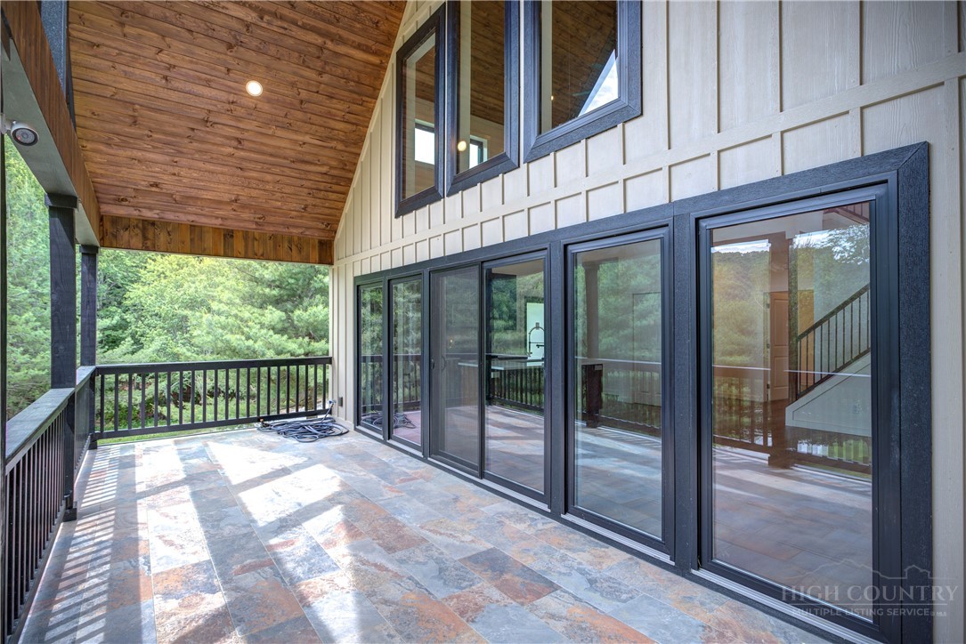 180 Twin Oaks Mountain Boulevard Property Photo 17