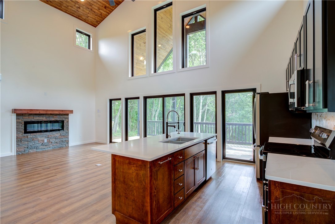 180 Twin Oaks Mountain Boulevard Property Photo 20