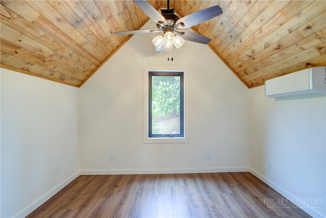 180 Twin Oaks Mountain Boulevard Property Photo 31