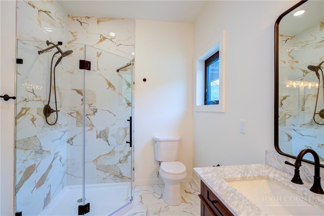 180 Twin Oaks Mountain Boulevard Property Photo 33