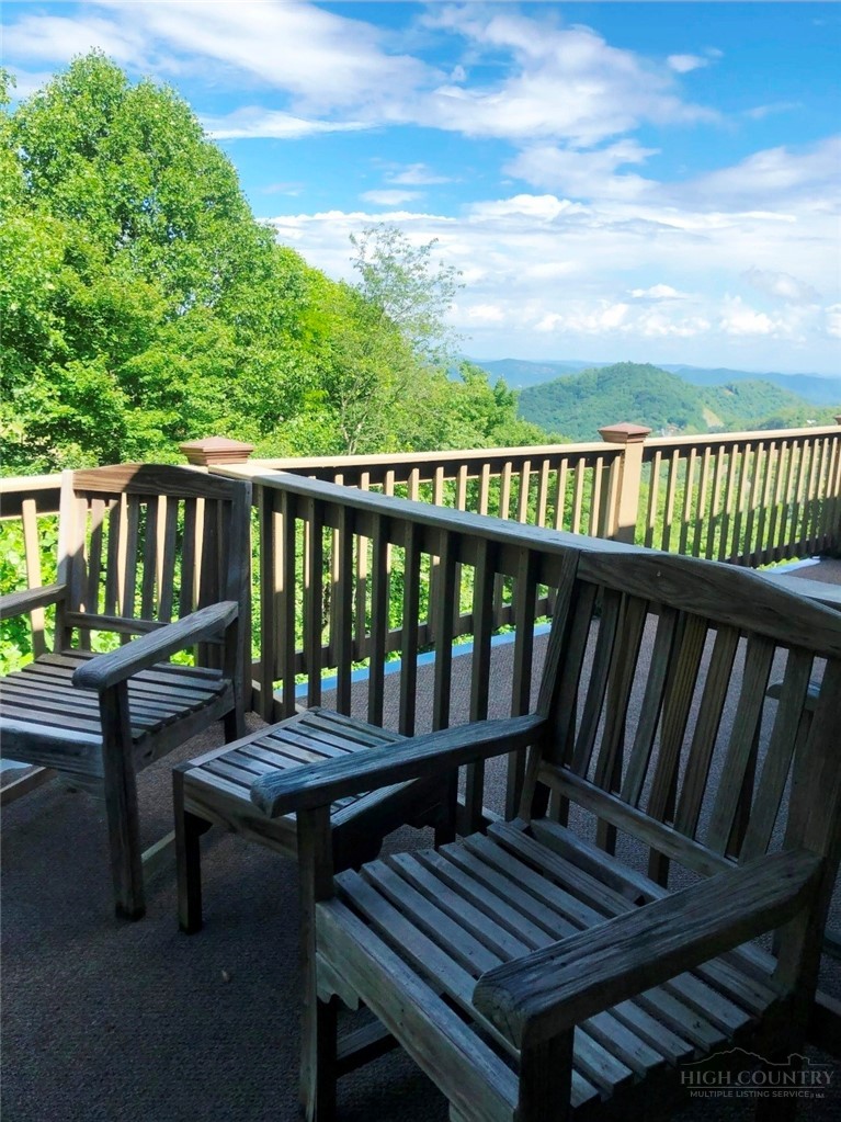 5854 Blowing Rock Boulevard 2 Property Photo 11
