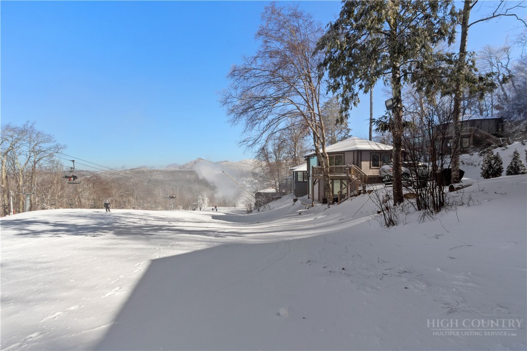 630 Briarcliff Property Photo 2