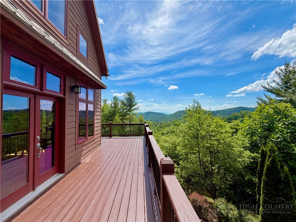 6365 Julius Drive Property Photo 1