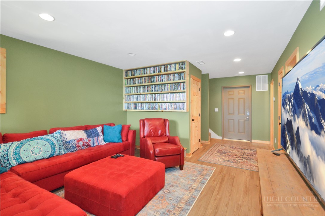 6365 Julius Drive Property Photo 29